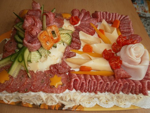 slany-dort-k-80tinam.jpg
